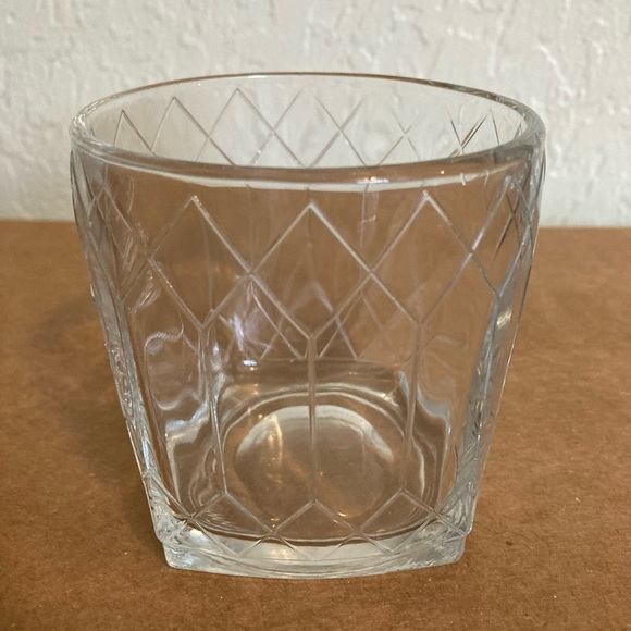 Crown Royal glass 8oz Whiskey Bar rock glass Vintage Embossed Logo clear. - Picture 6 of 6